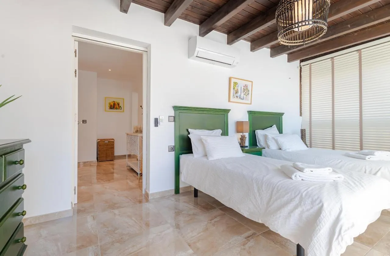 Heavenly Views From Frontline Penthouse Apartment Marbella